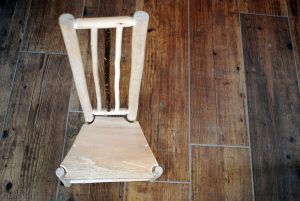 jason-robards-hedgerow-crafts-handmade-greenwood-hazel-xmas-chair-small-big-3